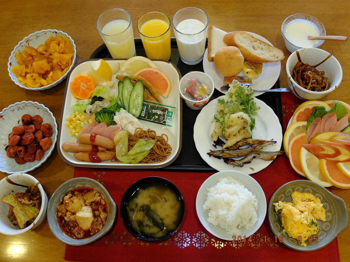 Hotel Crown Hills Katsuta Omotechoten Hitachinaka Exterior foto